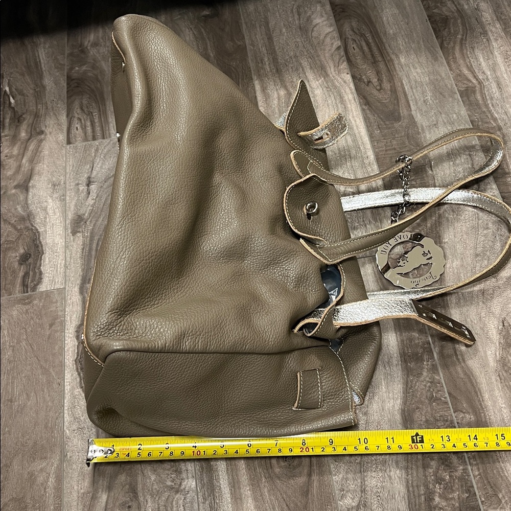🔥🔥ITALIAN VERY SOFT LEATHER PURSE. - Picture 16 of 17